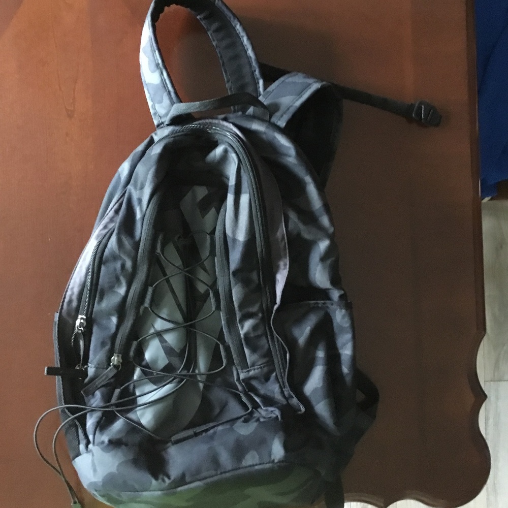 NIKE BACKPACK